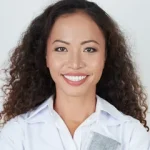 Retrato de Dra. Carla M., Rehabilitación oral